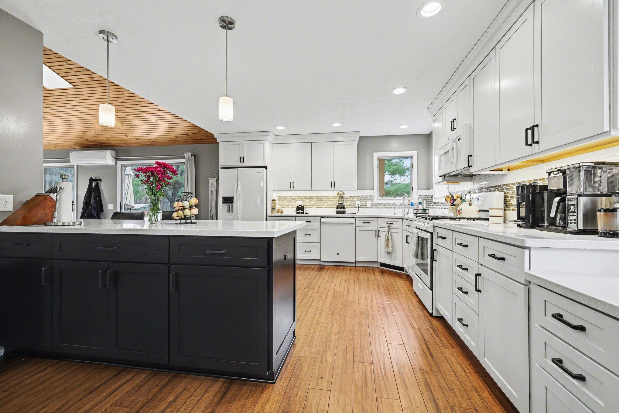 MLS #26016195 img 16