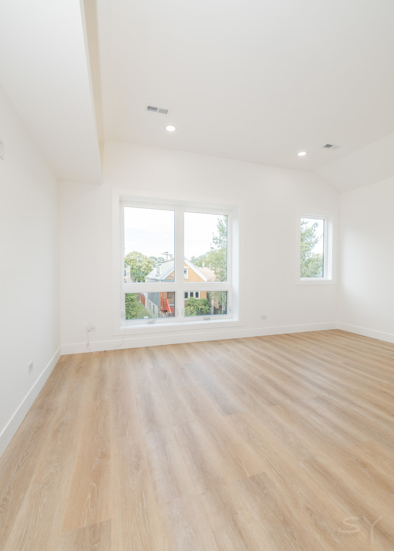 MLS #MRD12606869 image #2