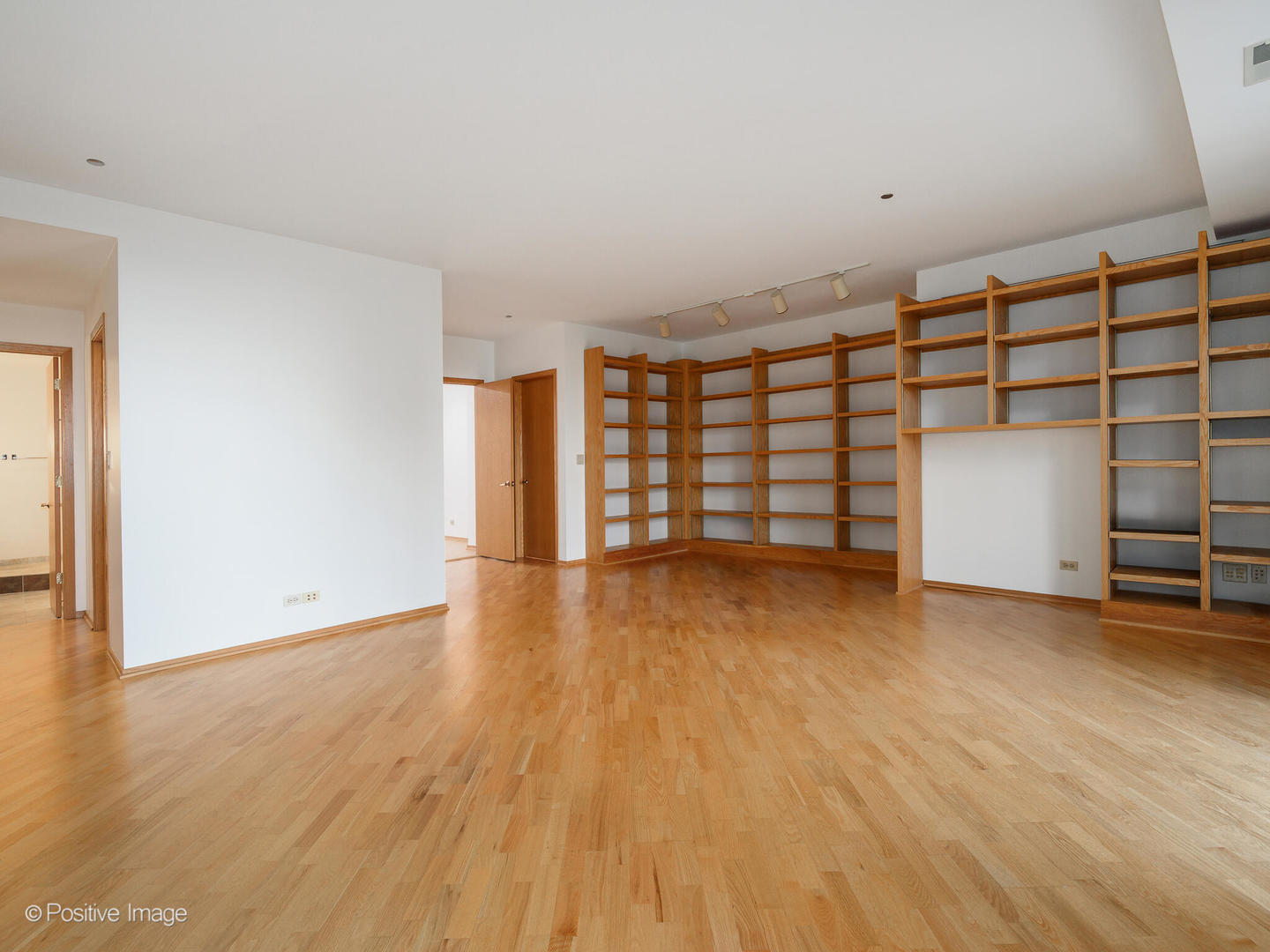 MLS #MRD12621388 image #12