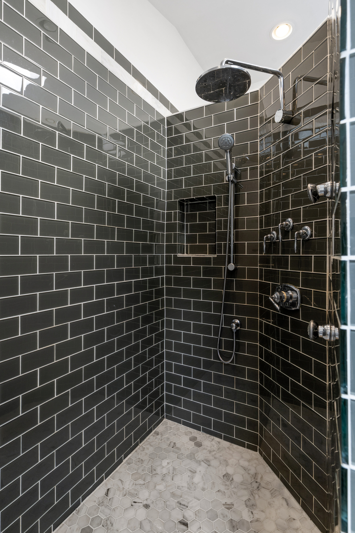 MLS #MRD12631802 image #18