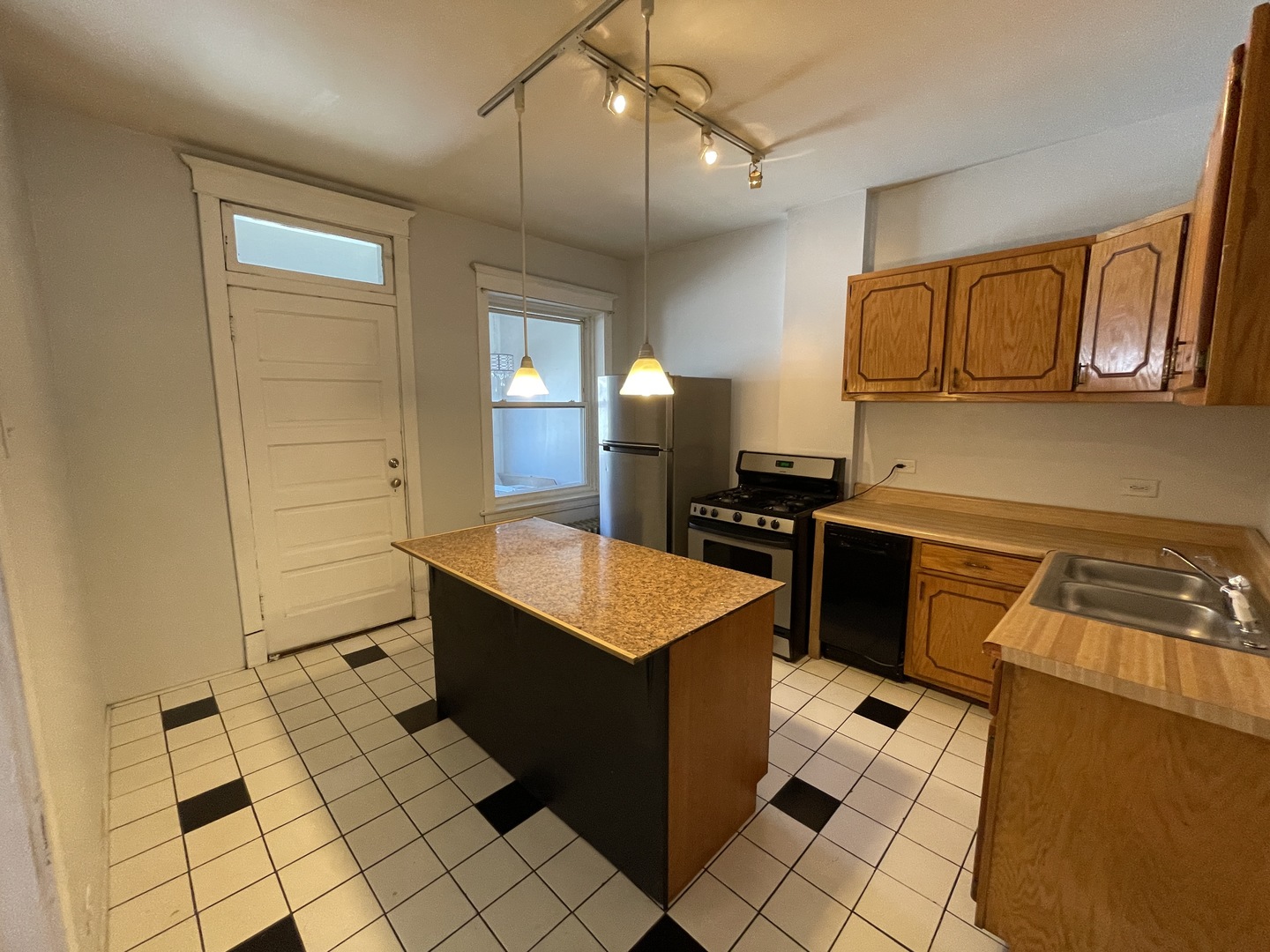 MLS #MRD12632824 image #2