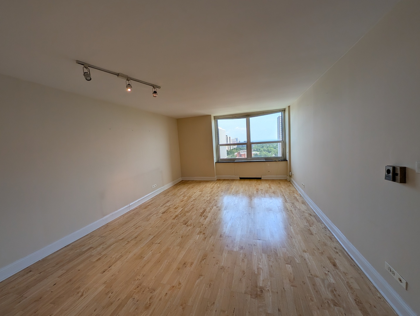 MLS #MRD12655933 image #4