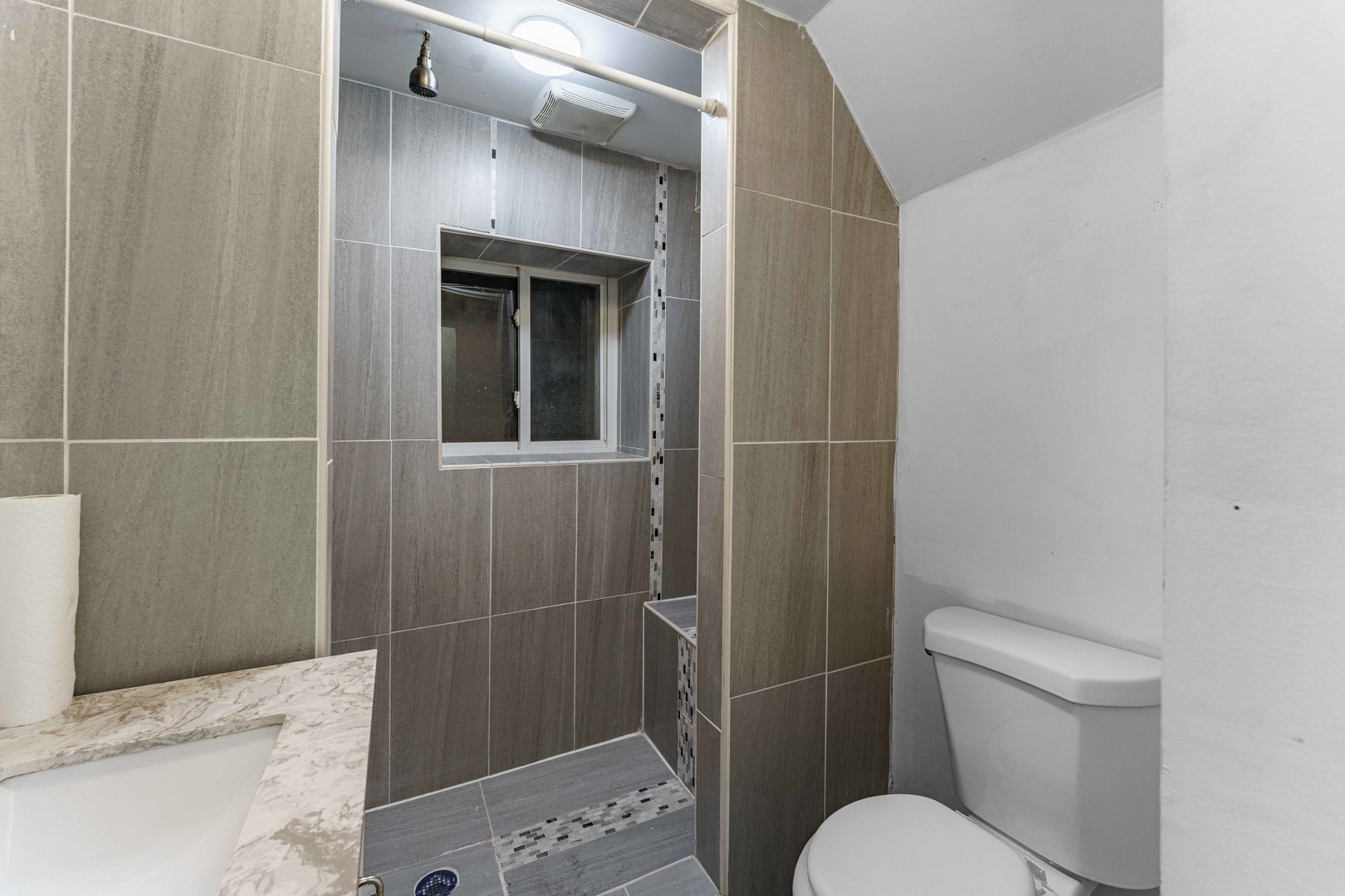 MLS #MRD12734696 image #5