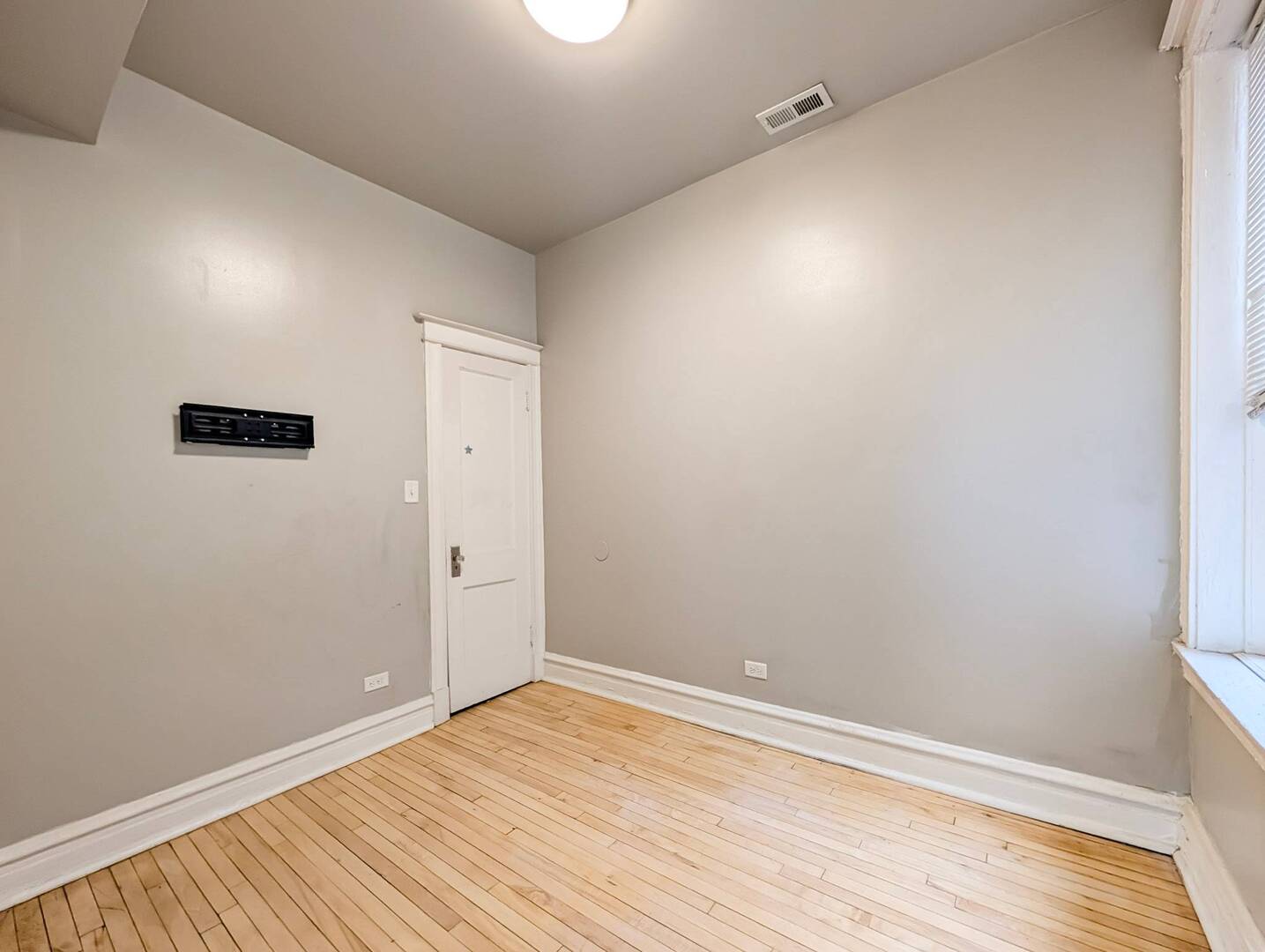 MLS #MRD12749300 image #9