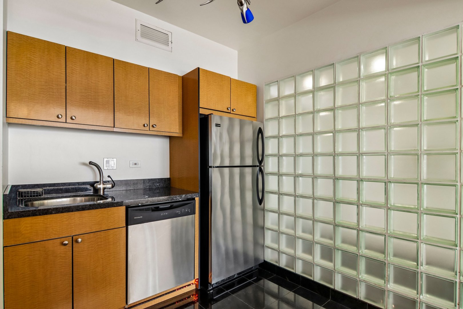 MLS #MRD12749387 image #9