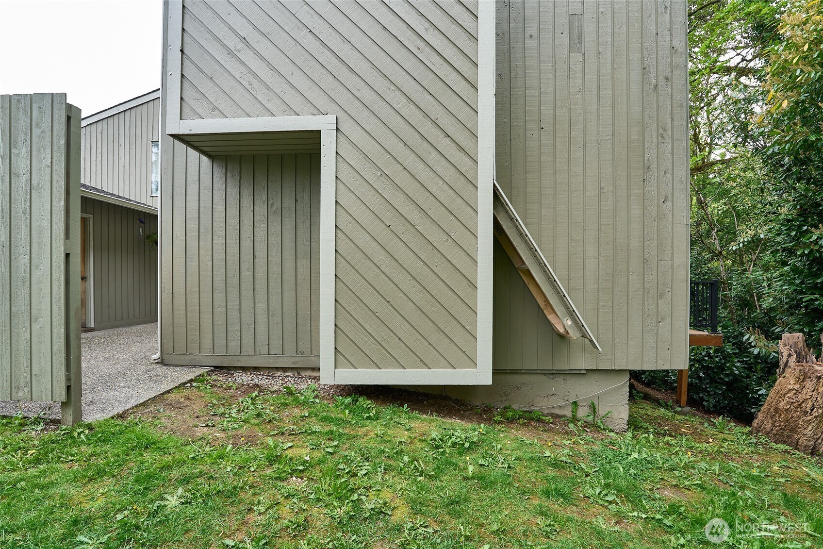 MLS #NWM2367615 image #24