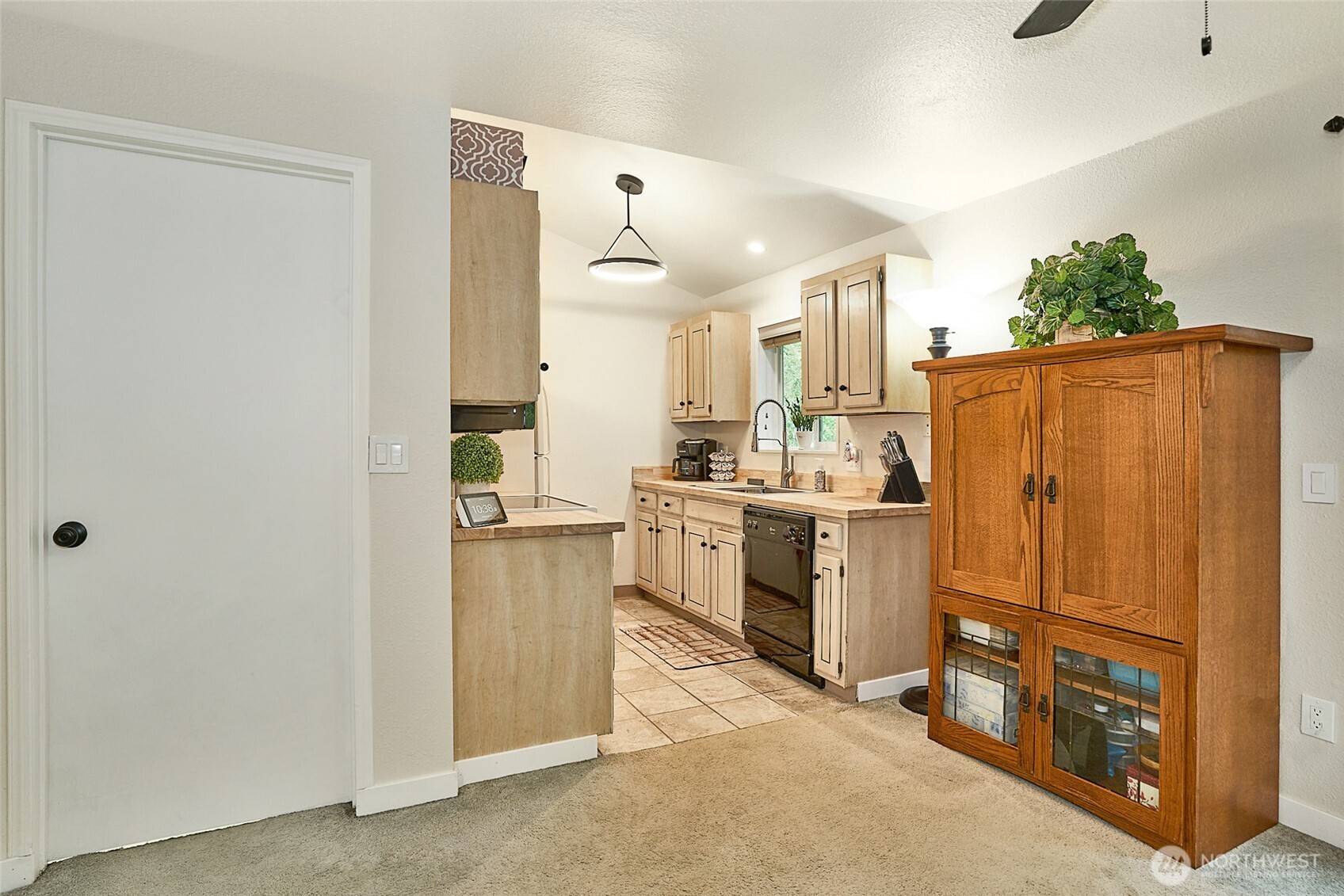 MLS #NWM2367615 image #3