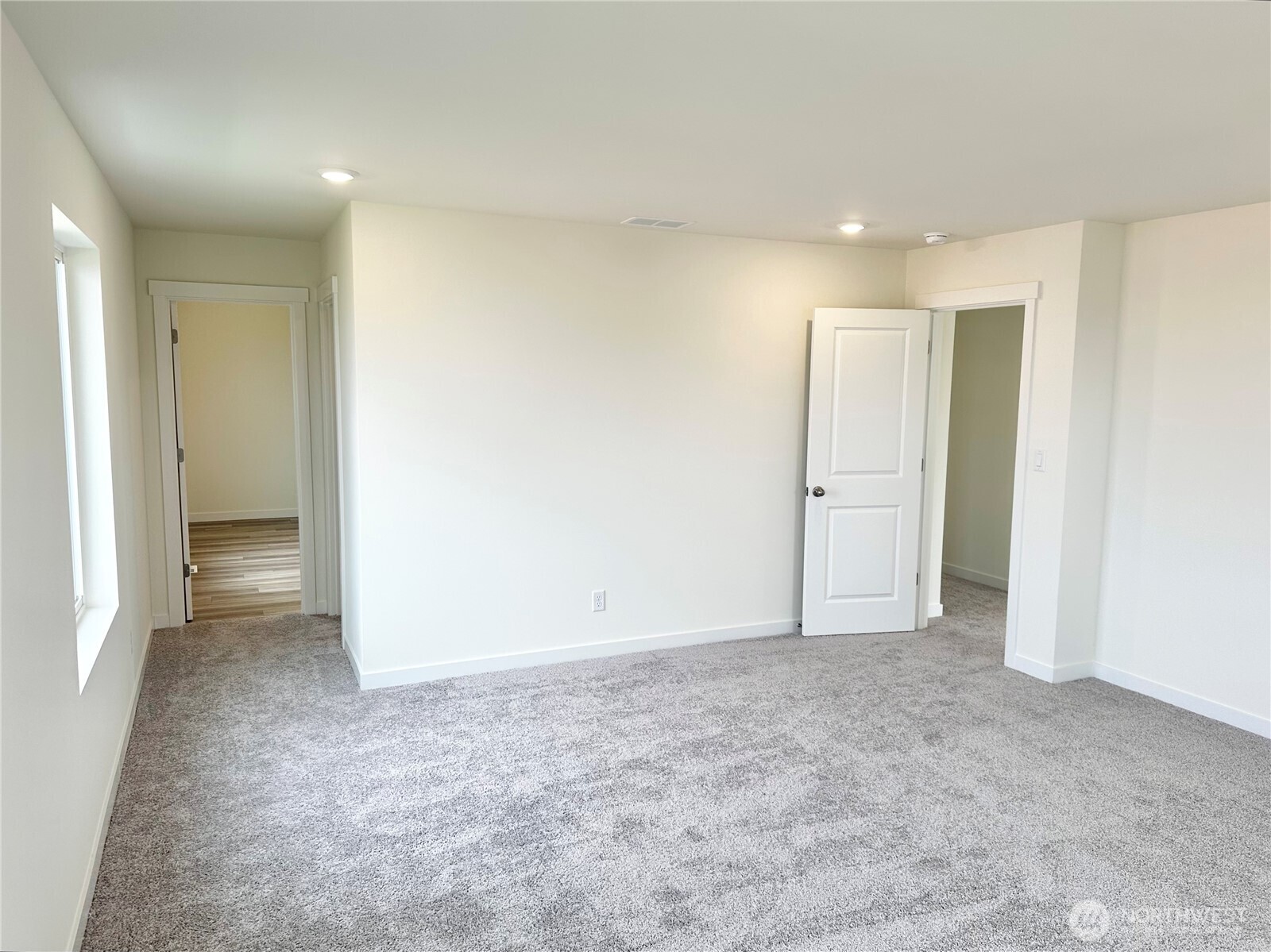 MLS #NWM2389605 image #10