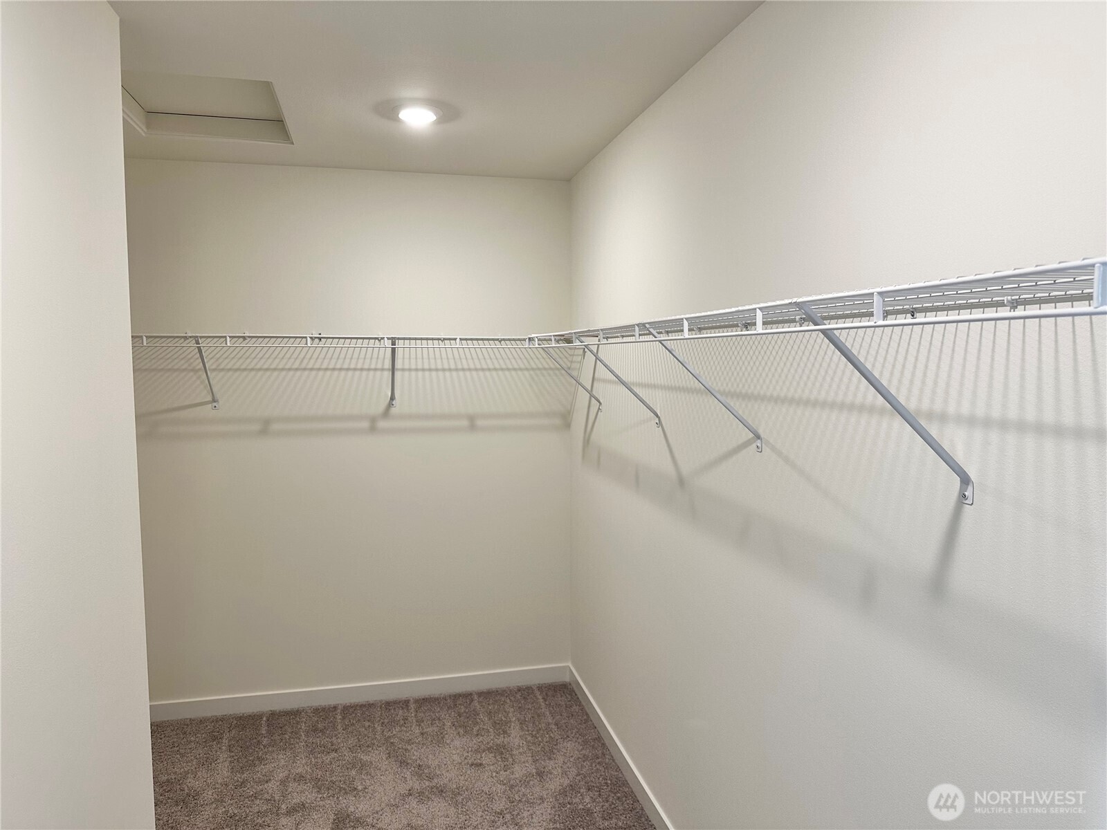 MLS #NWM2389605 image #9