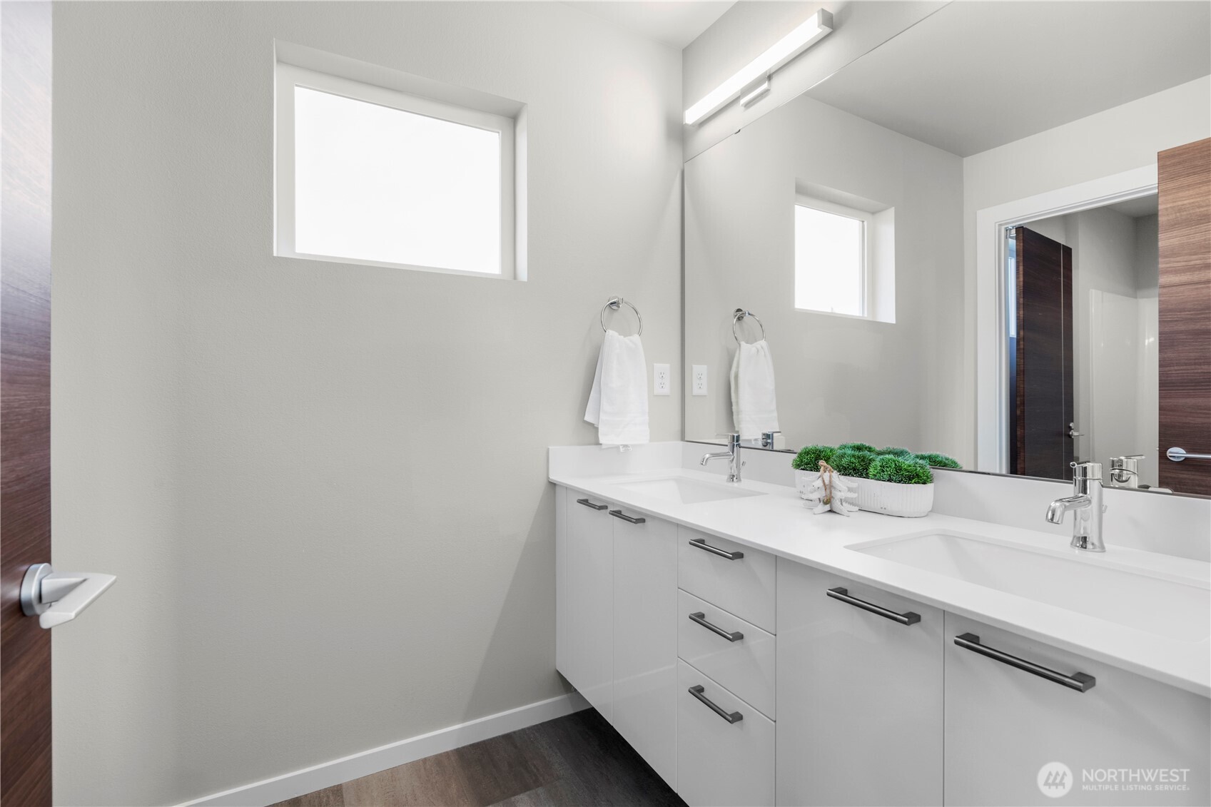 MLS #NWM2398804 image #9