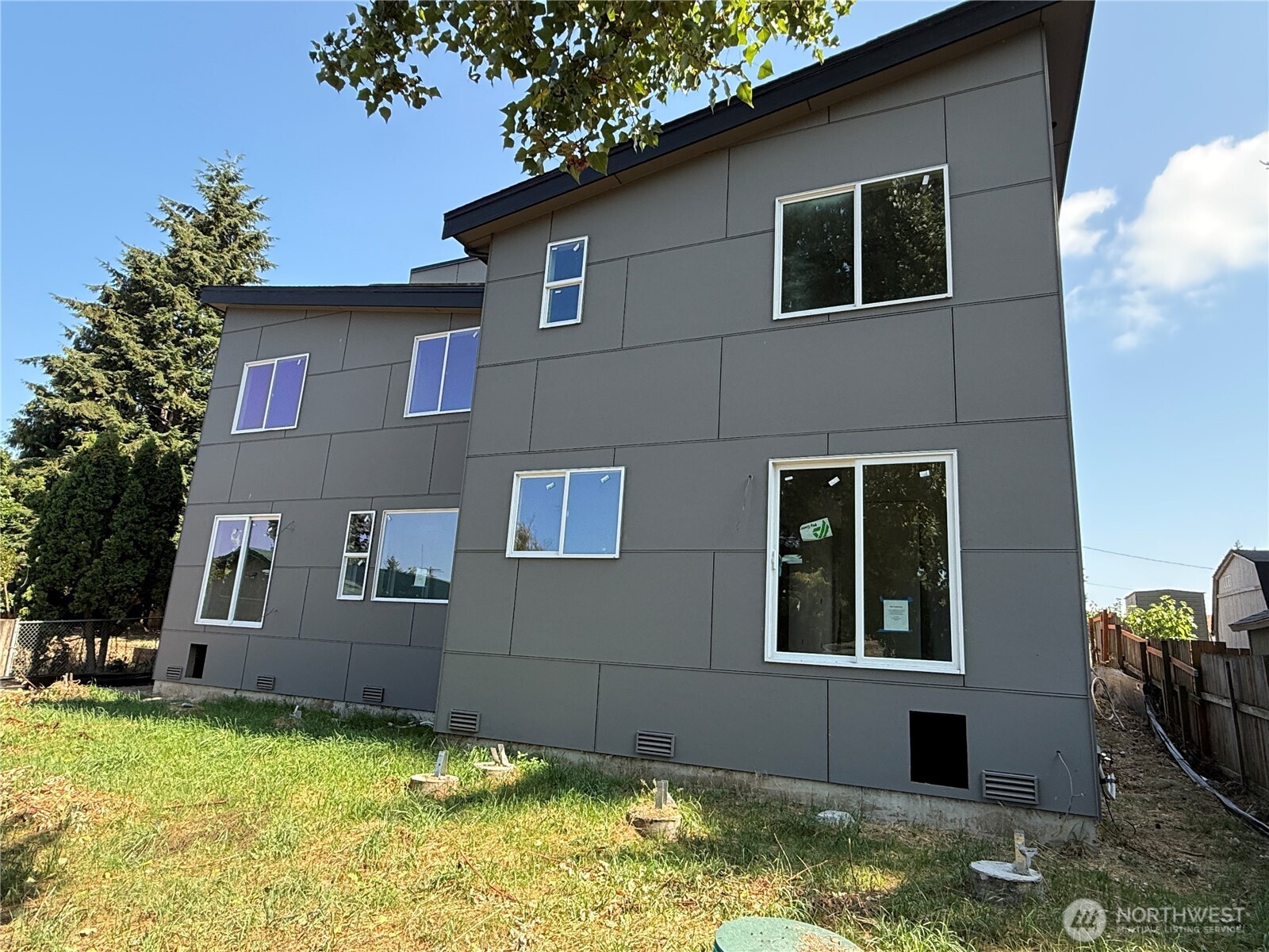 MLS #NWM2414885 image #4