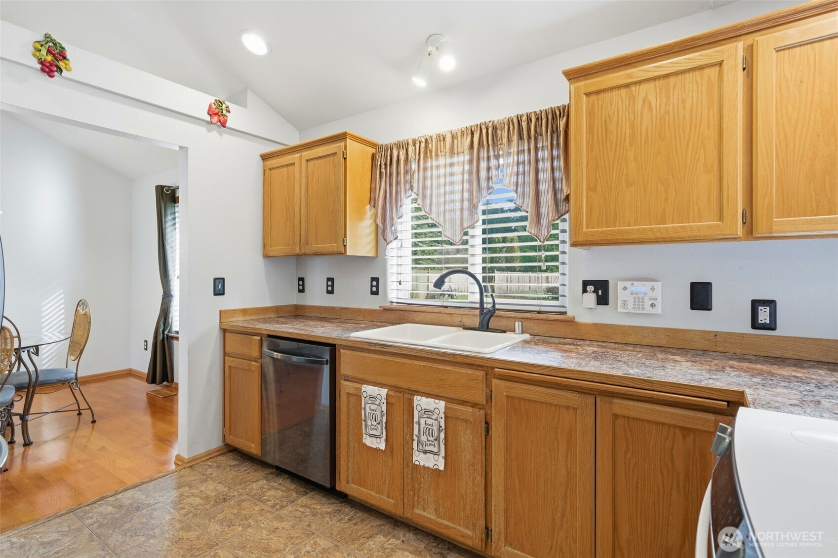 MLS #NWM2456112 image #9