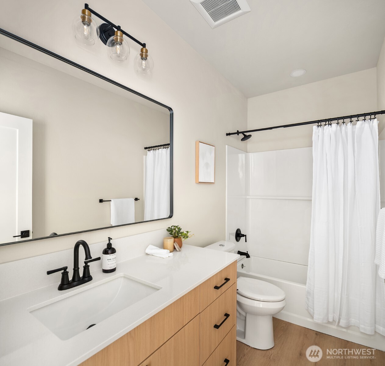 MLS #NWM2461566 image #9