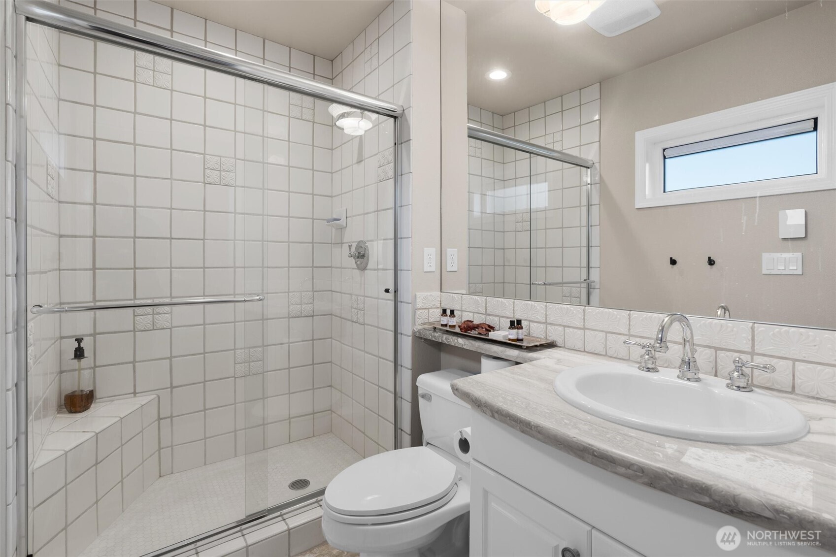 MLS #NWM2466632 image #17
