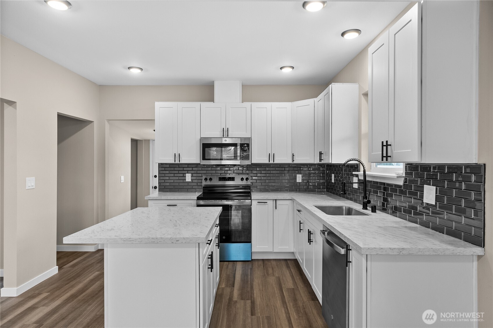 MLS #NWM2466746 image #10