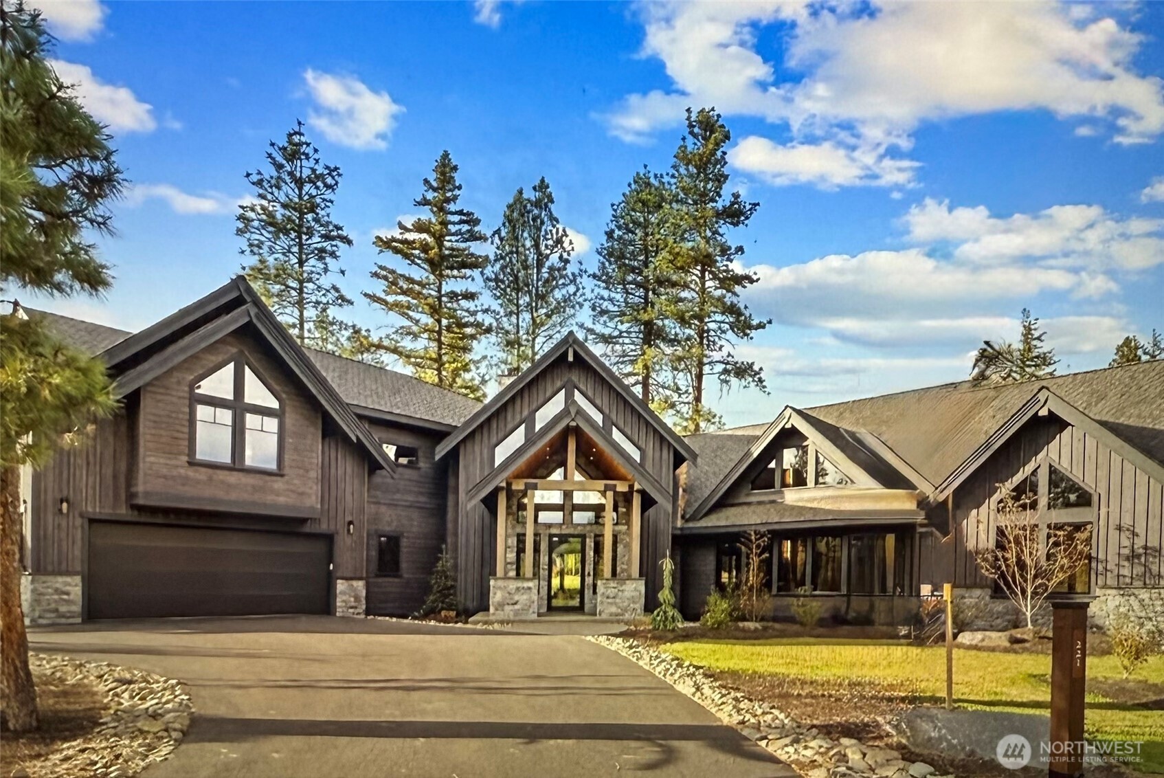 MLS #NWM2466873 image #0