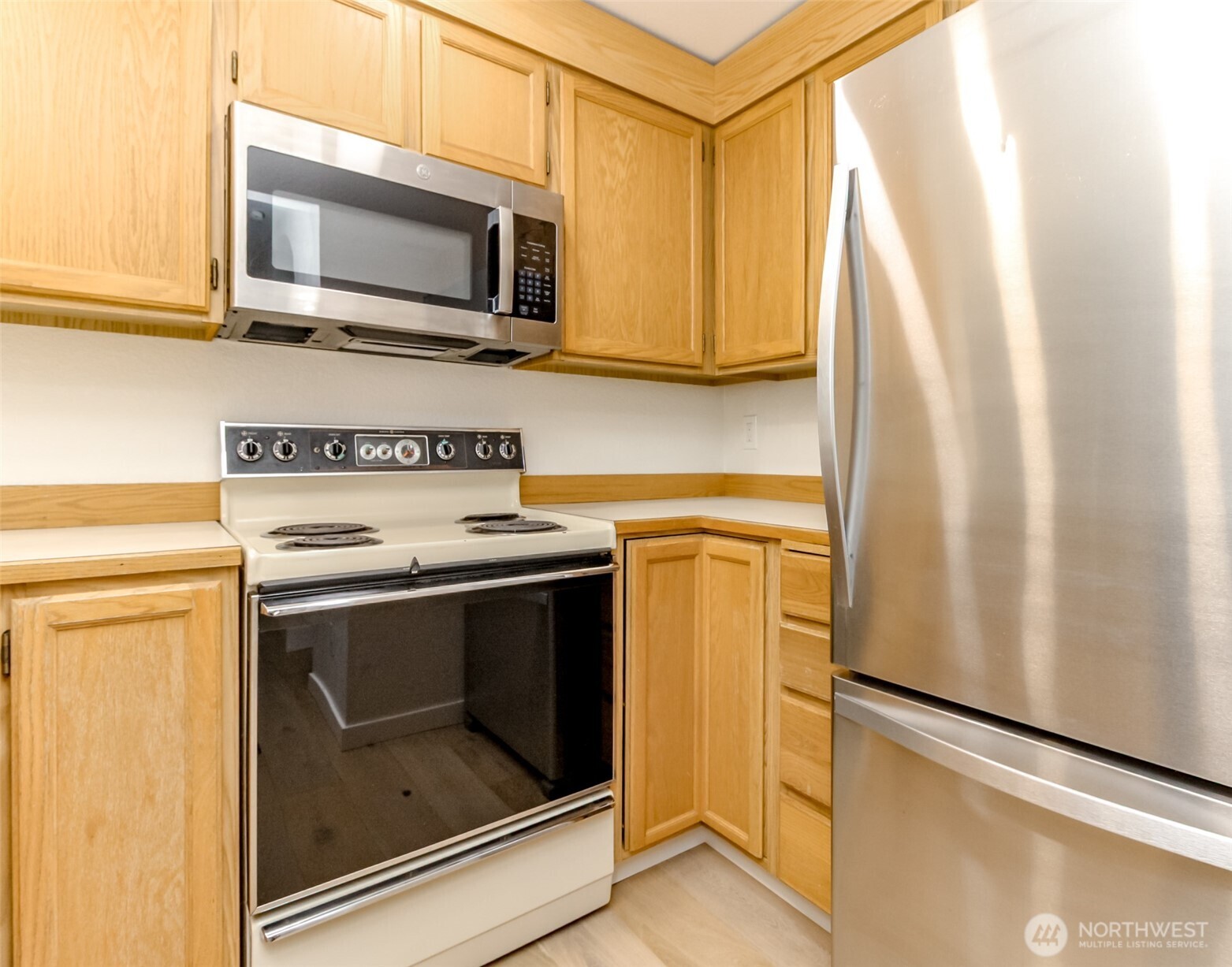 MLS #NWM2469402 image #12