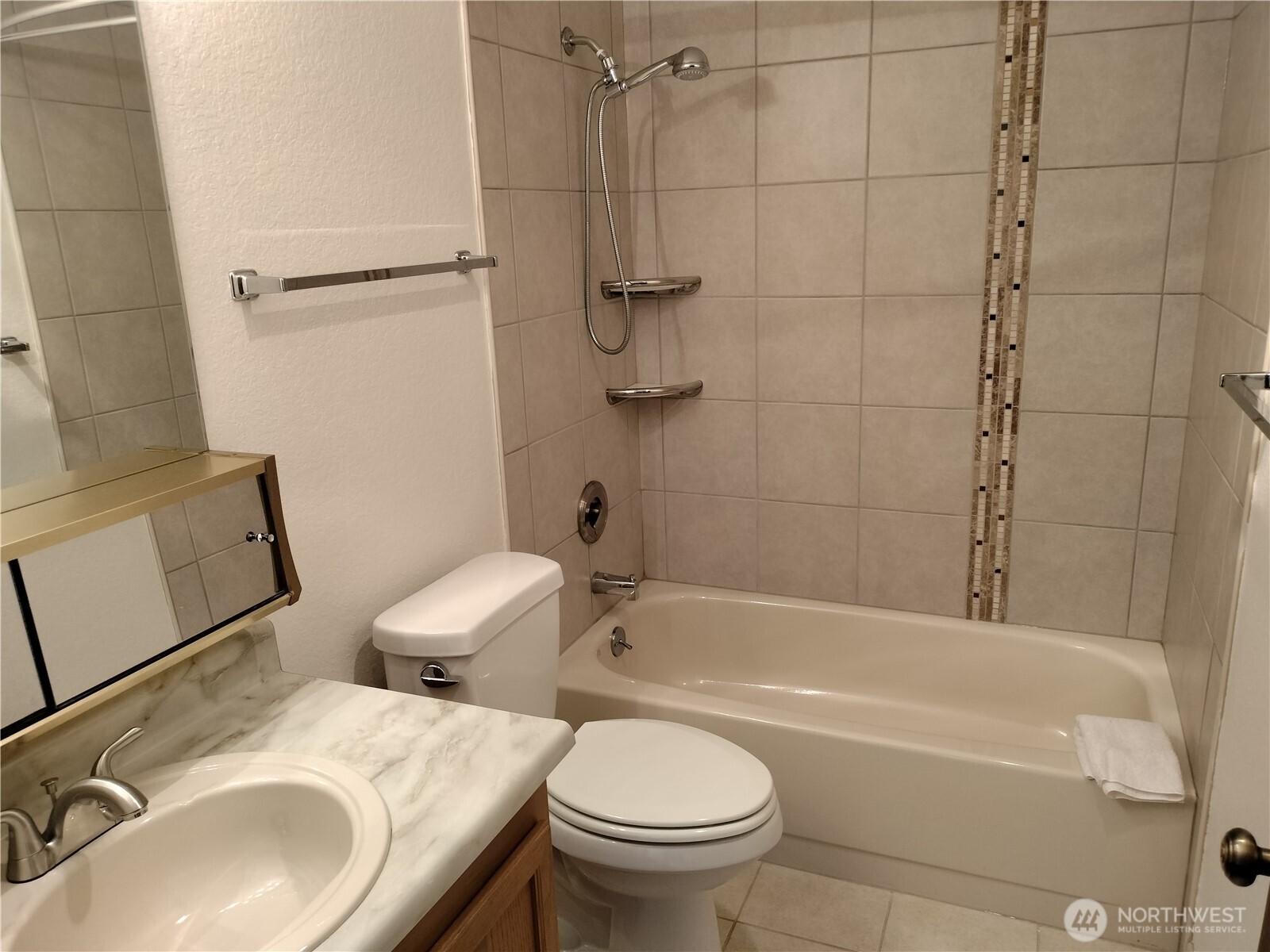 MLS #NWM2473412 image #15