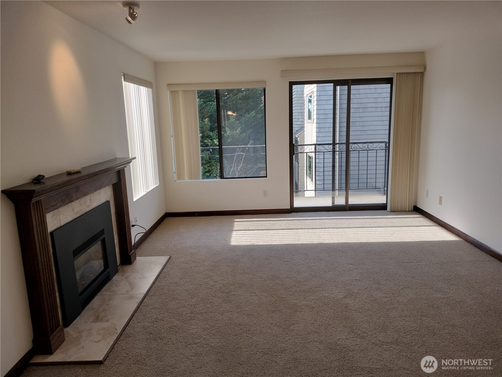 MLS #NWM2473412 image #6