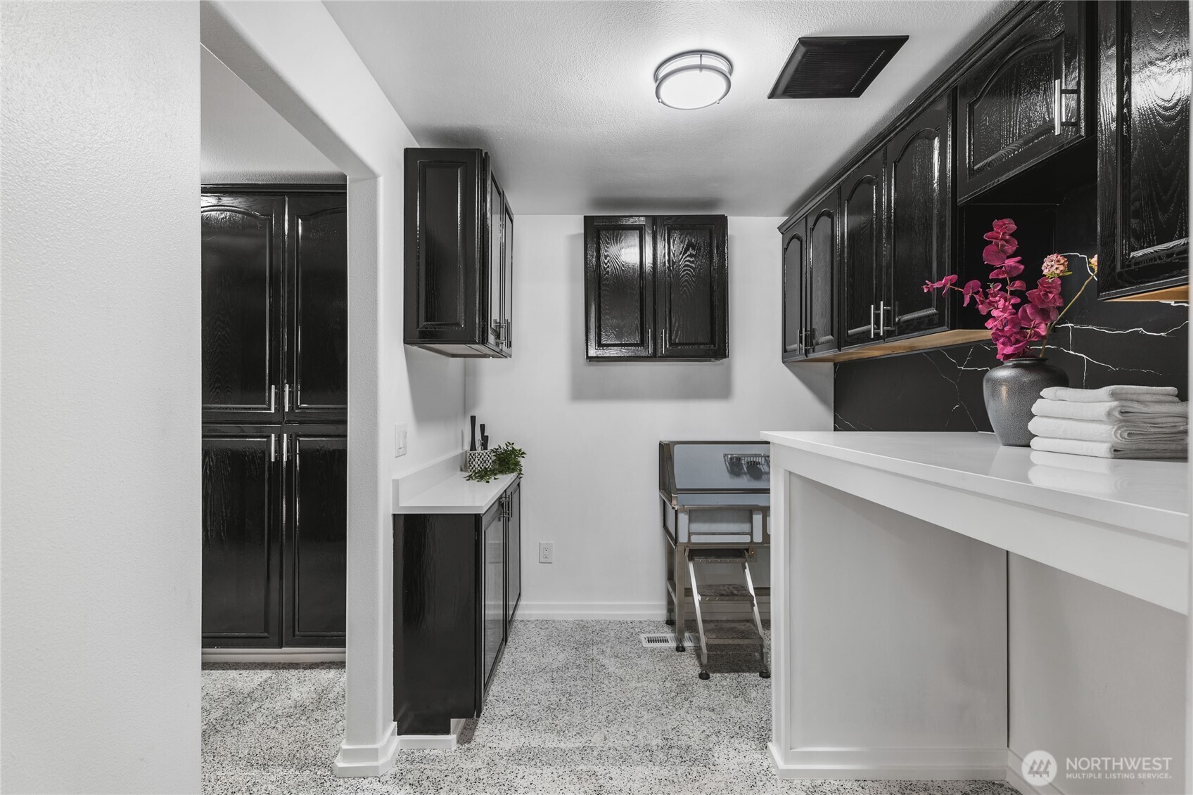 MLS #NWM2474598 image #32