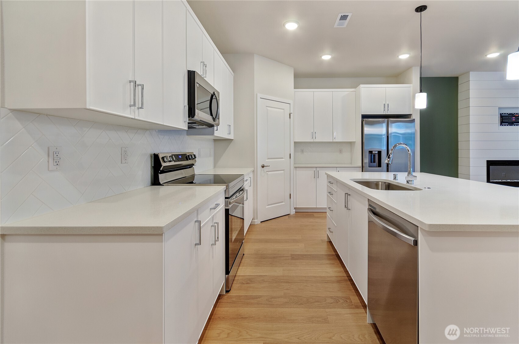 MLS #NWM2476680 image #12