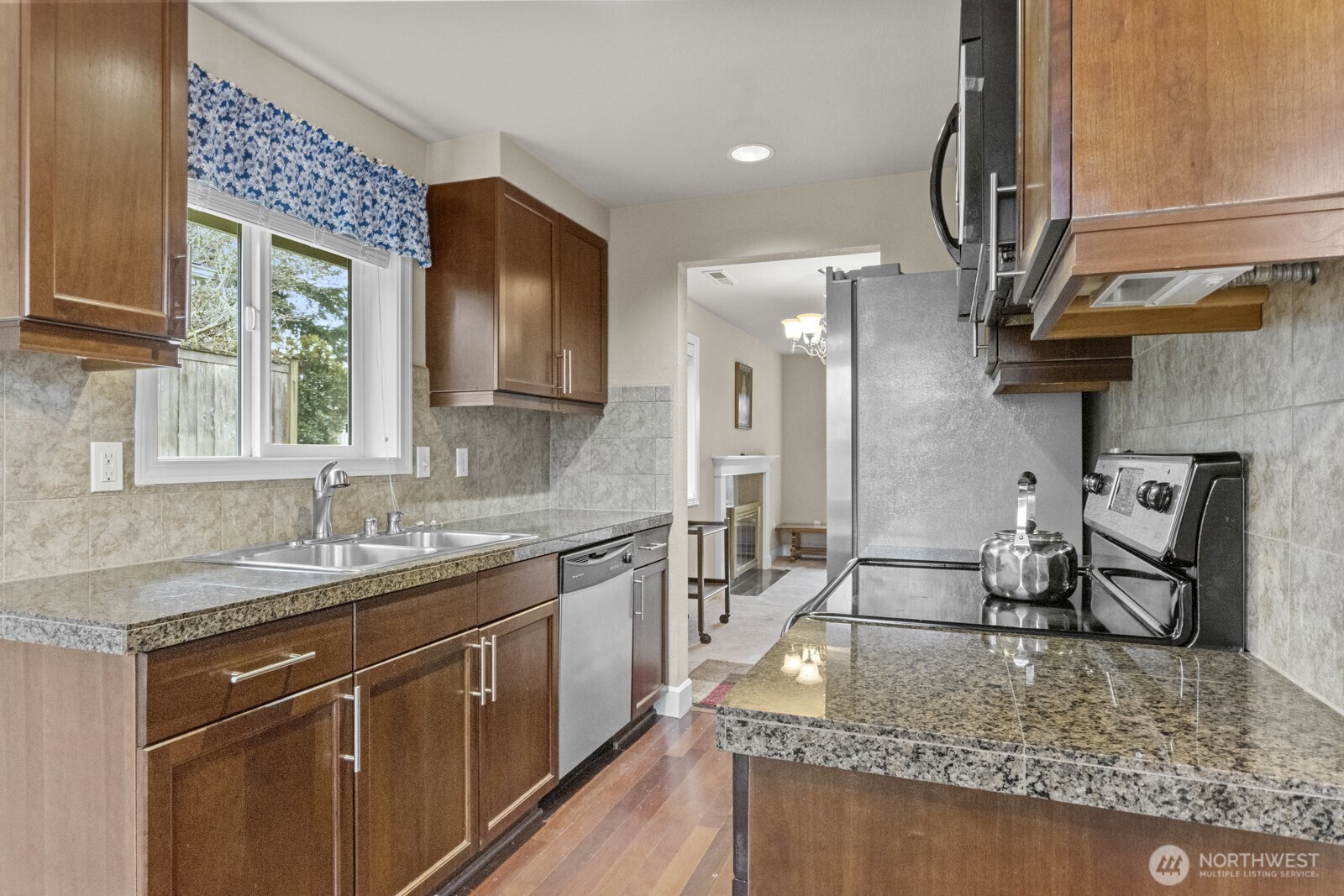 MLS #NWM2477600 image #3
