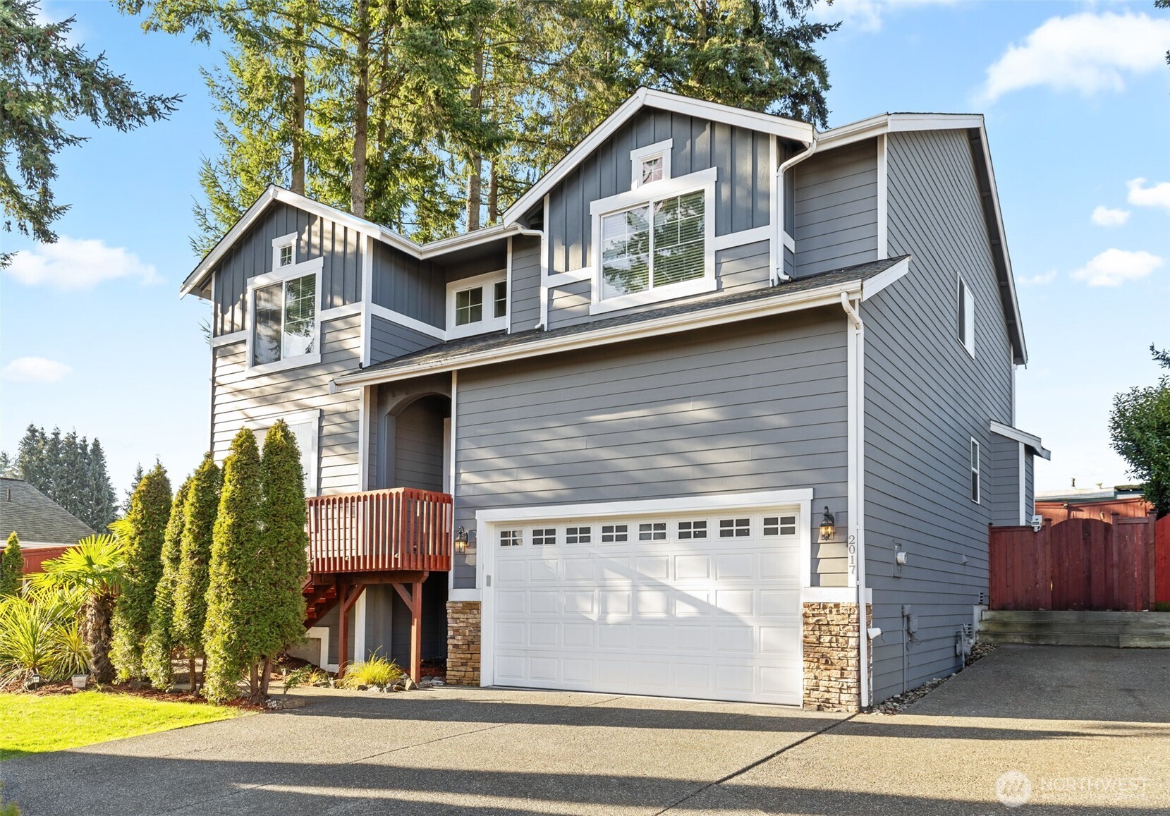 MLS #NWM2480105 image #0