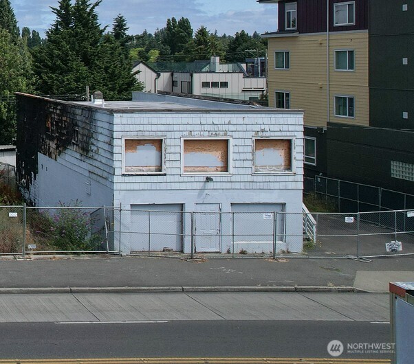 MLS #NWM2483135 image #2