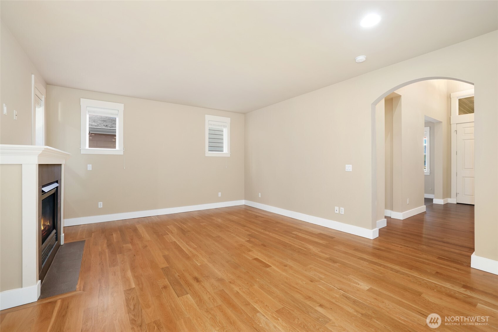 MLS #NWM2483571 image #4