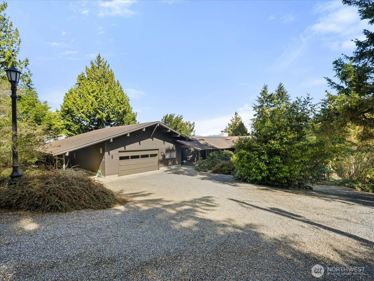 MLS #NWM2490095 image #2