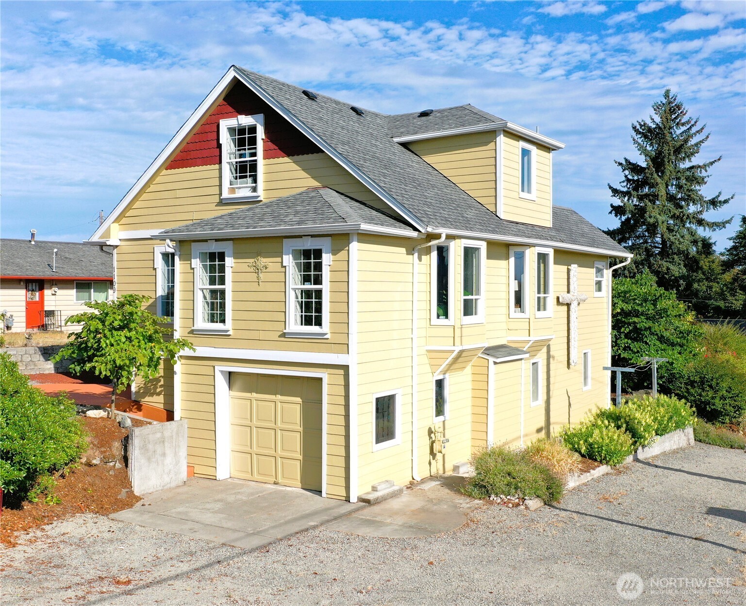MLS #NWM2491626 image #0