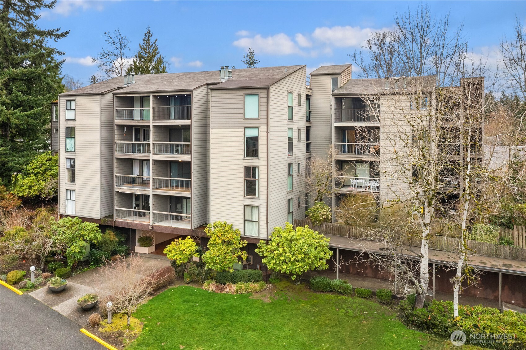 MLS #NWM2493396 image #1