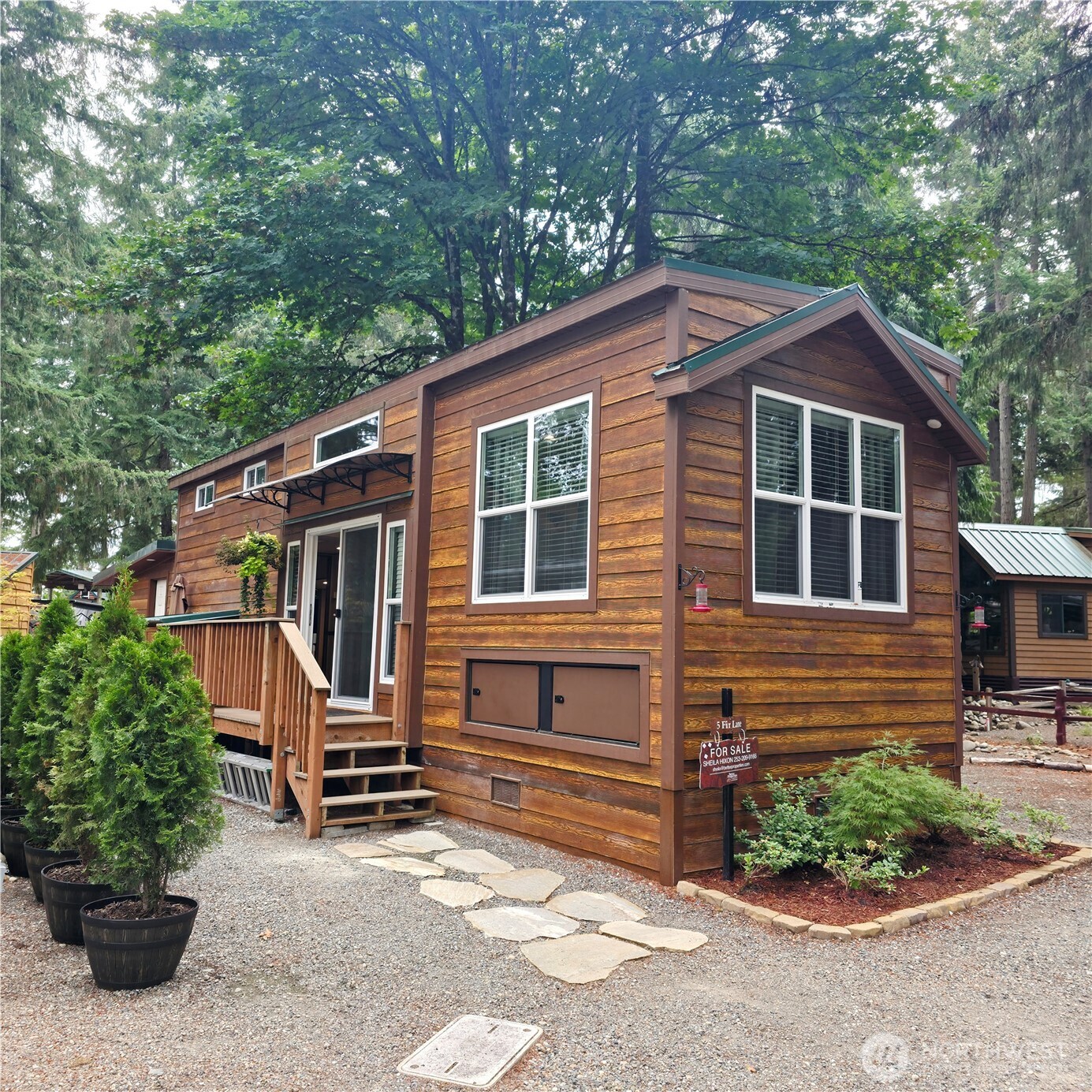 MLS #NWM2494941 image #0