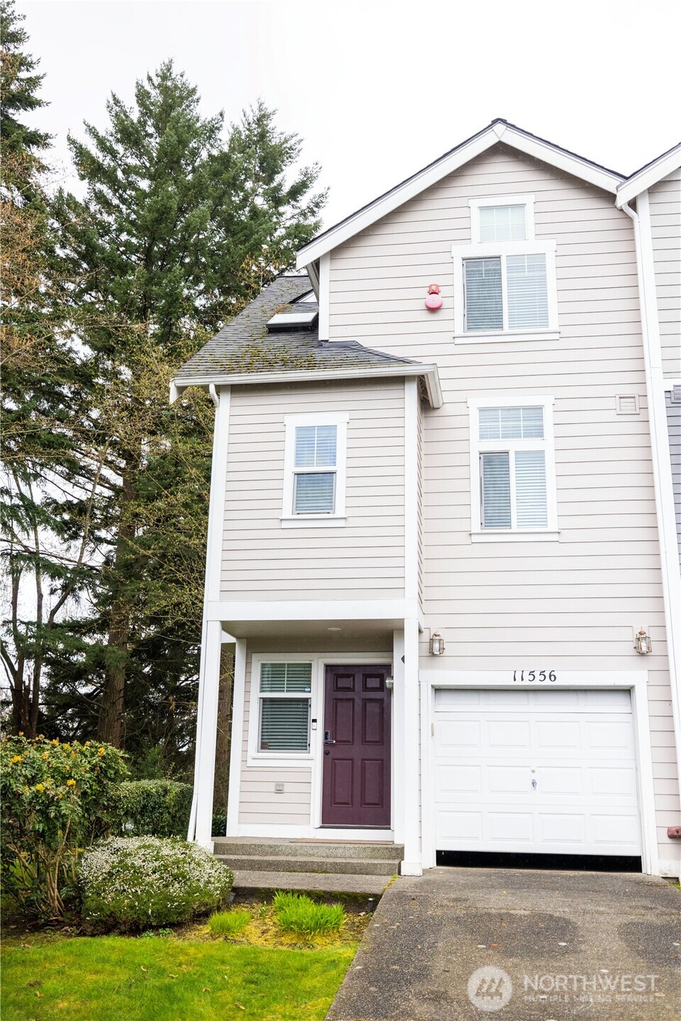 MLS #NWM2499862 image #1