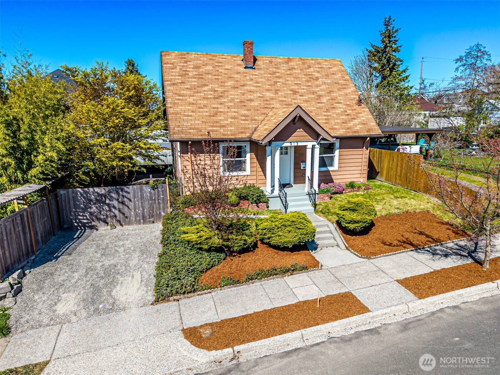 MLS #NWM2504625 image #0