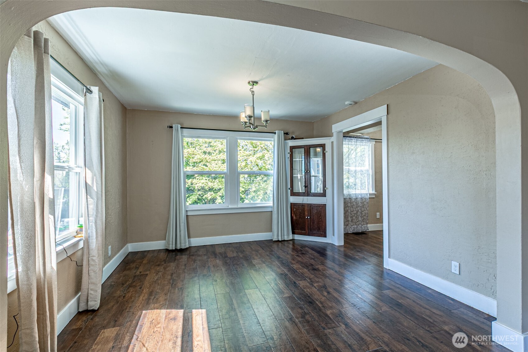 MLS #NWM2504625 image #4