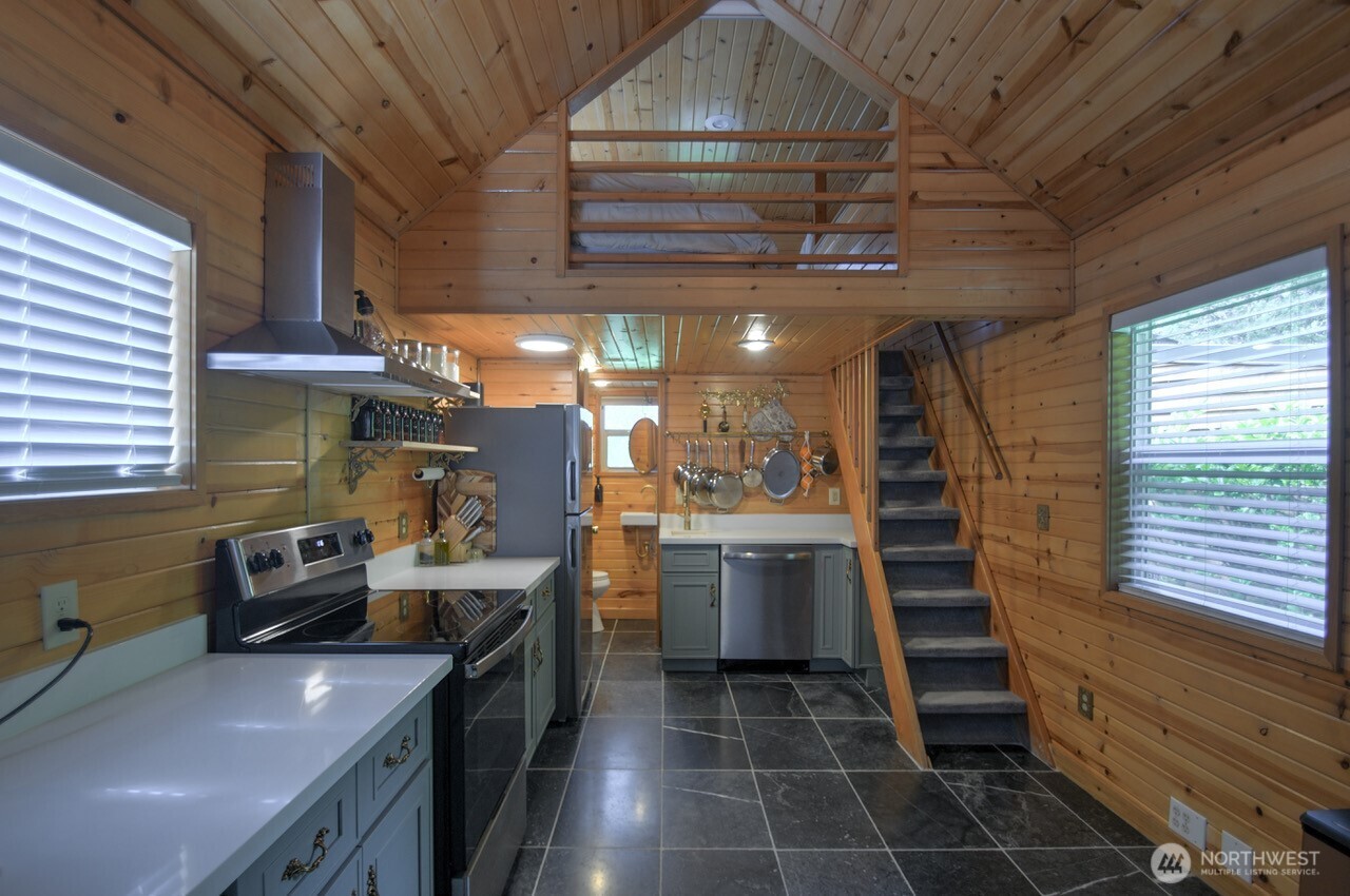 MLS #NWM2507037 image #0