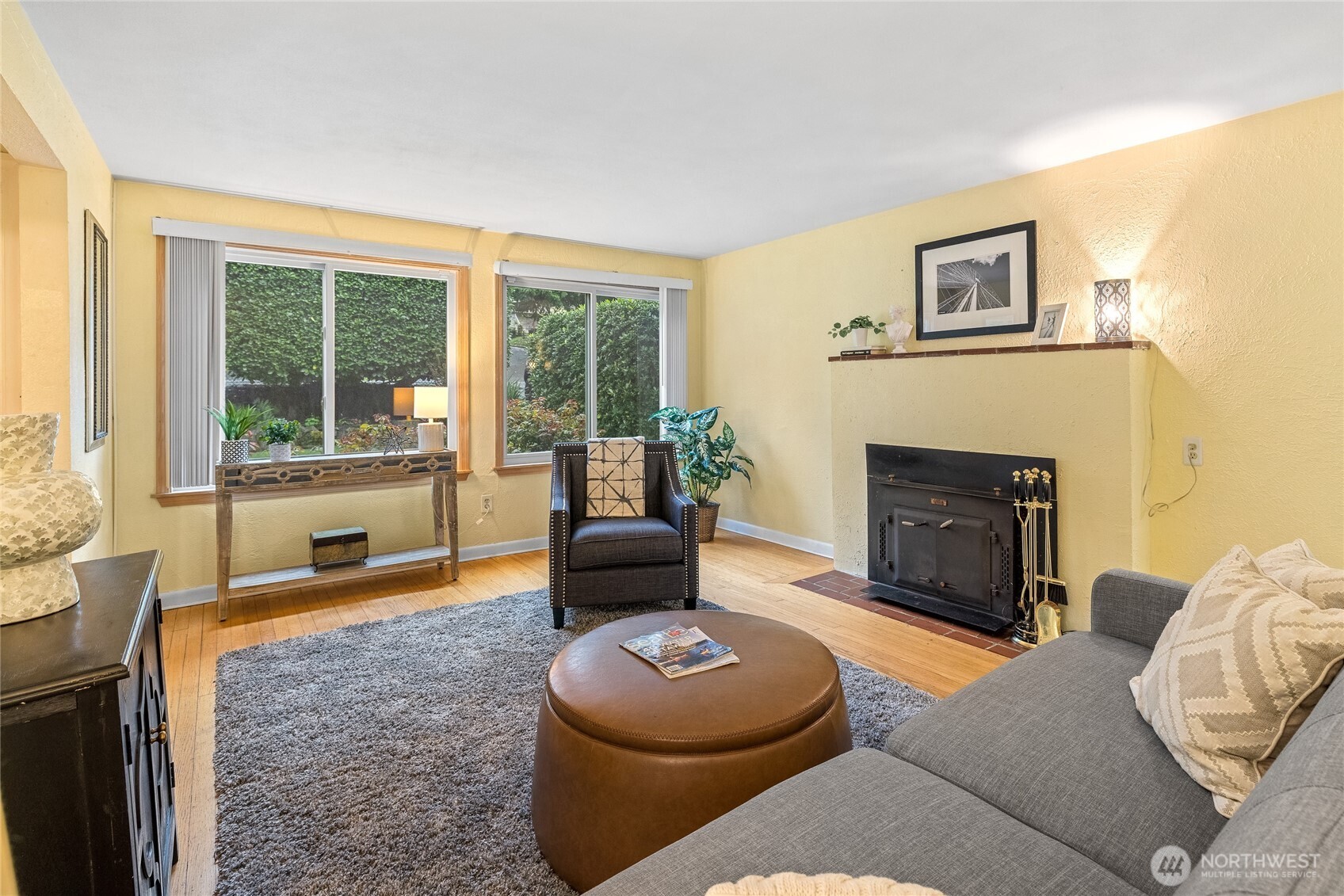 MLS #NWM2507897 image #0