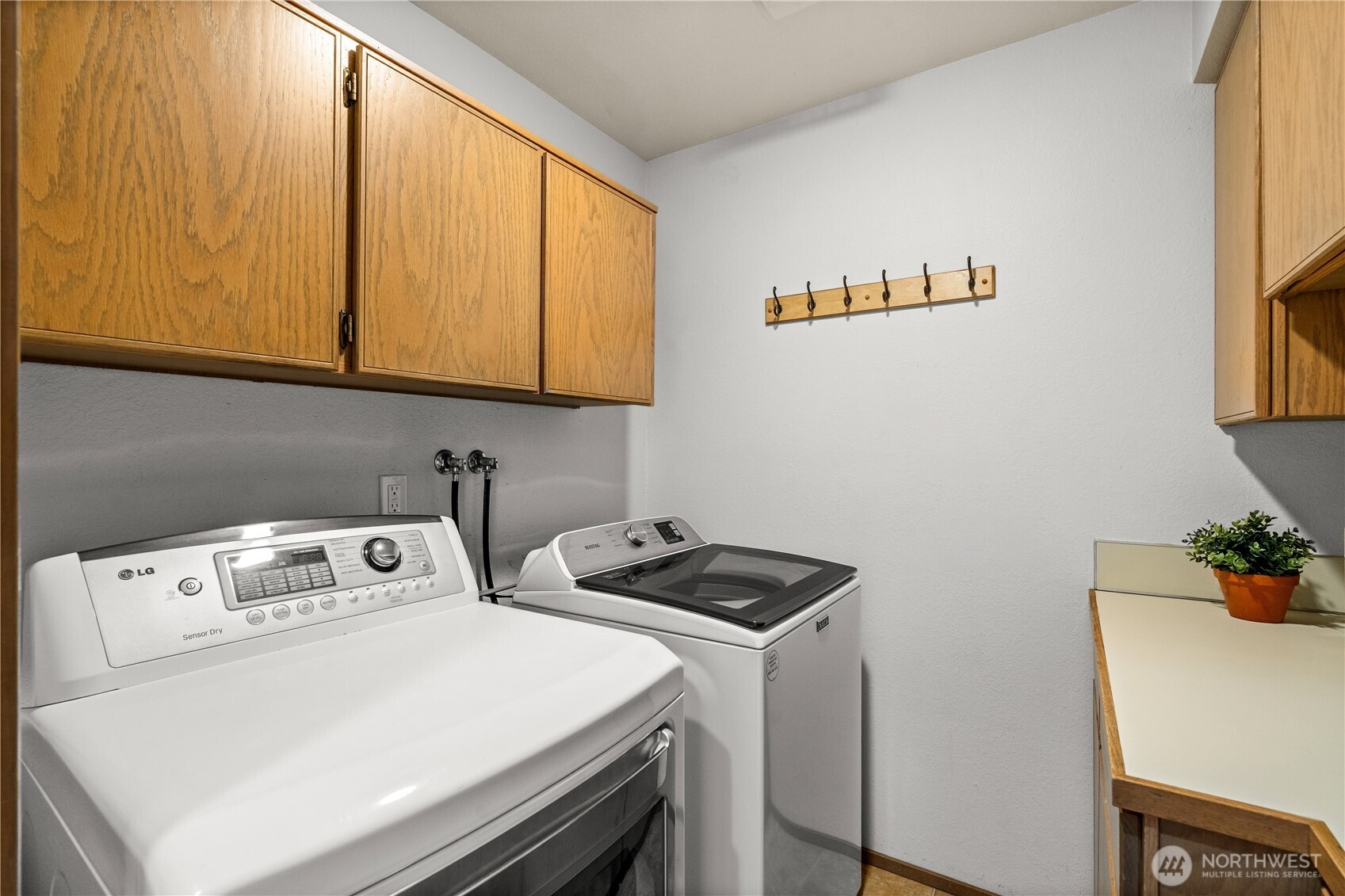 MLS #NWM2509280 image #31