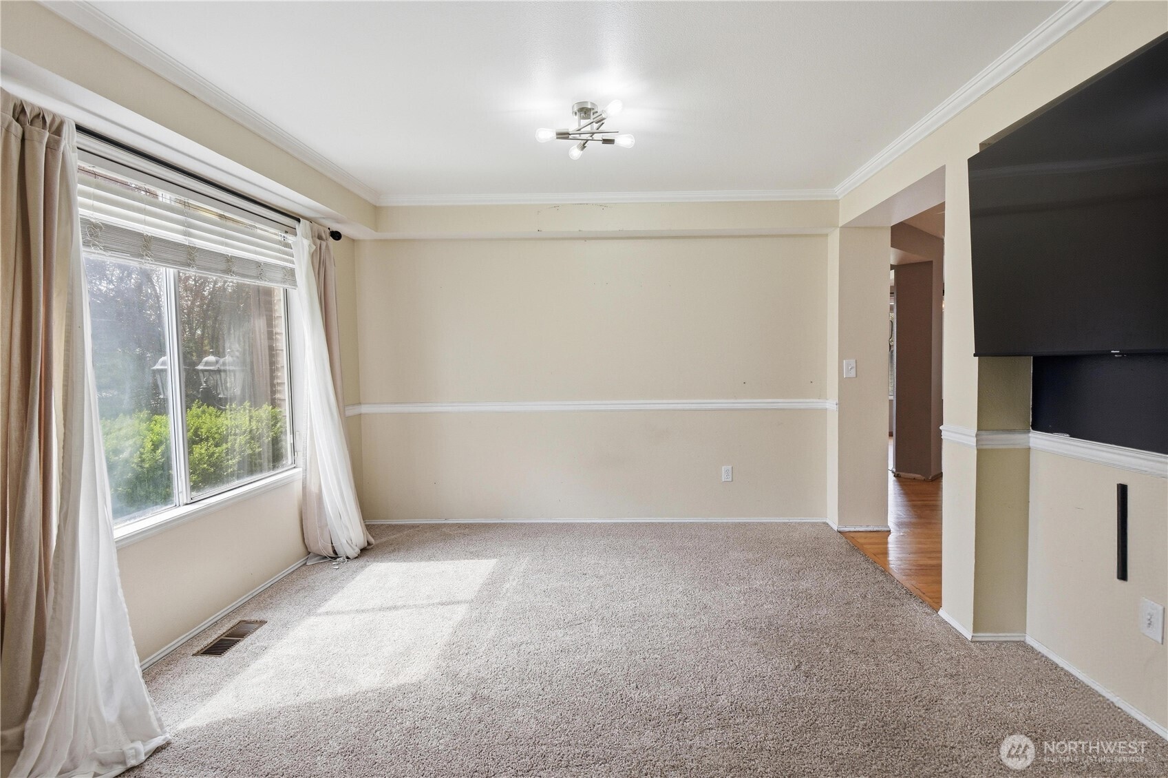MLS #NWM2511501 image #5