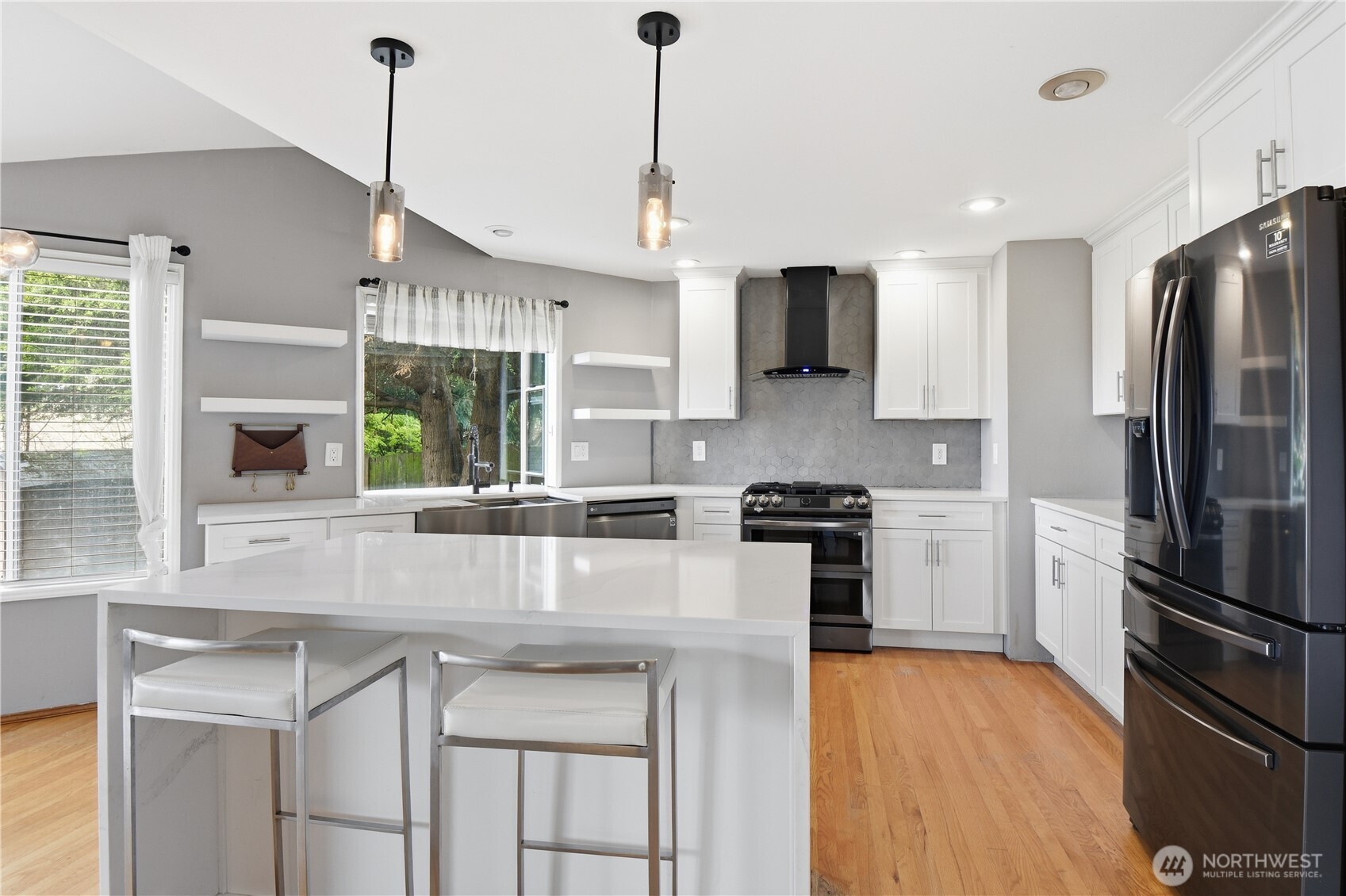 MLS #NWM2511501 image #8