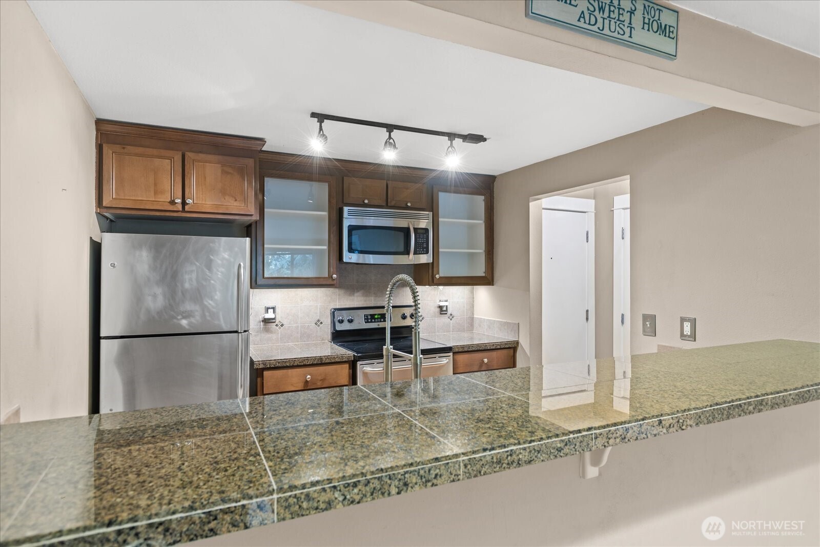 MLS #NWM2511691 image #6