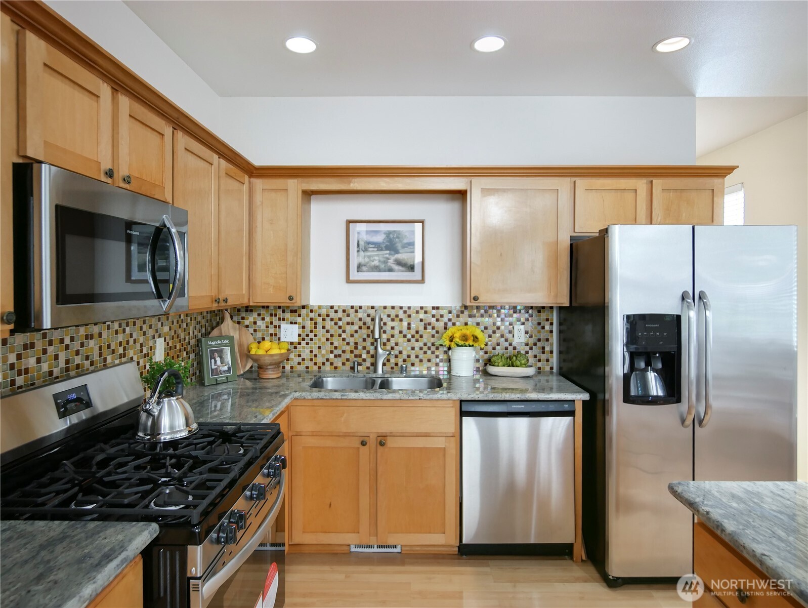 MLS #NWM2512244 image #11