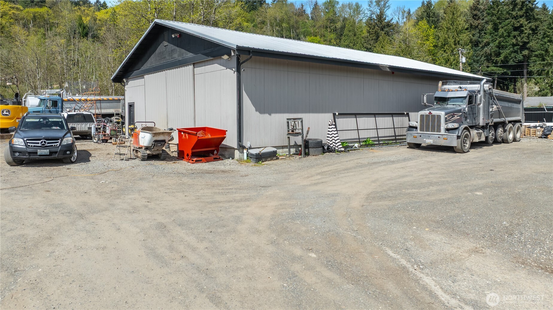 MLS #NWM2513240 image #7