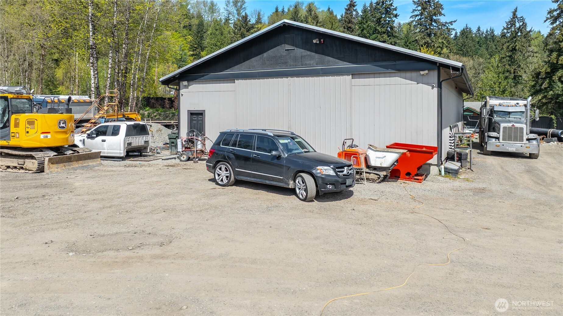 MLS #NWM2513240 image #8