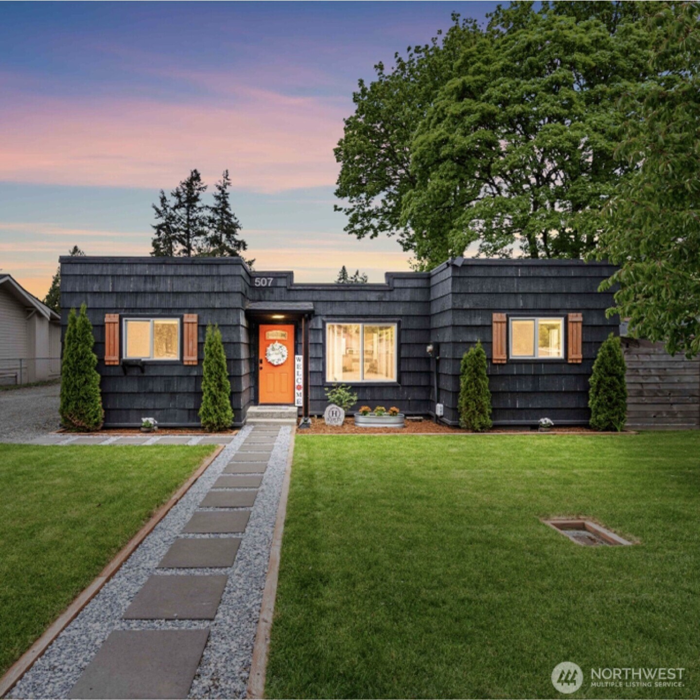 MLS #NWM2513592 image #0