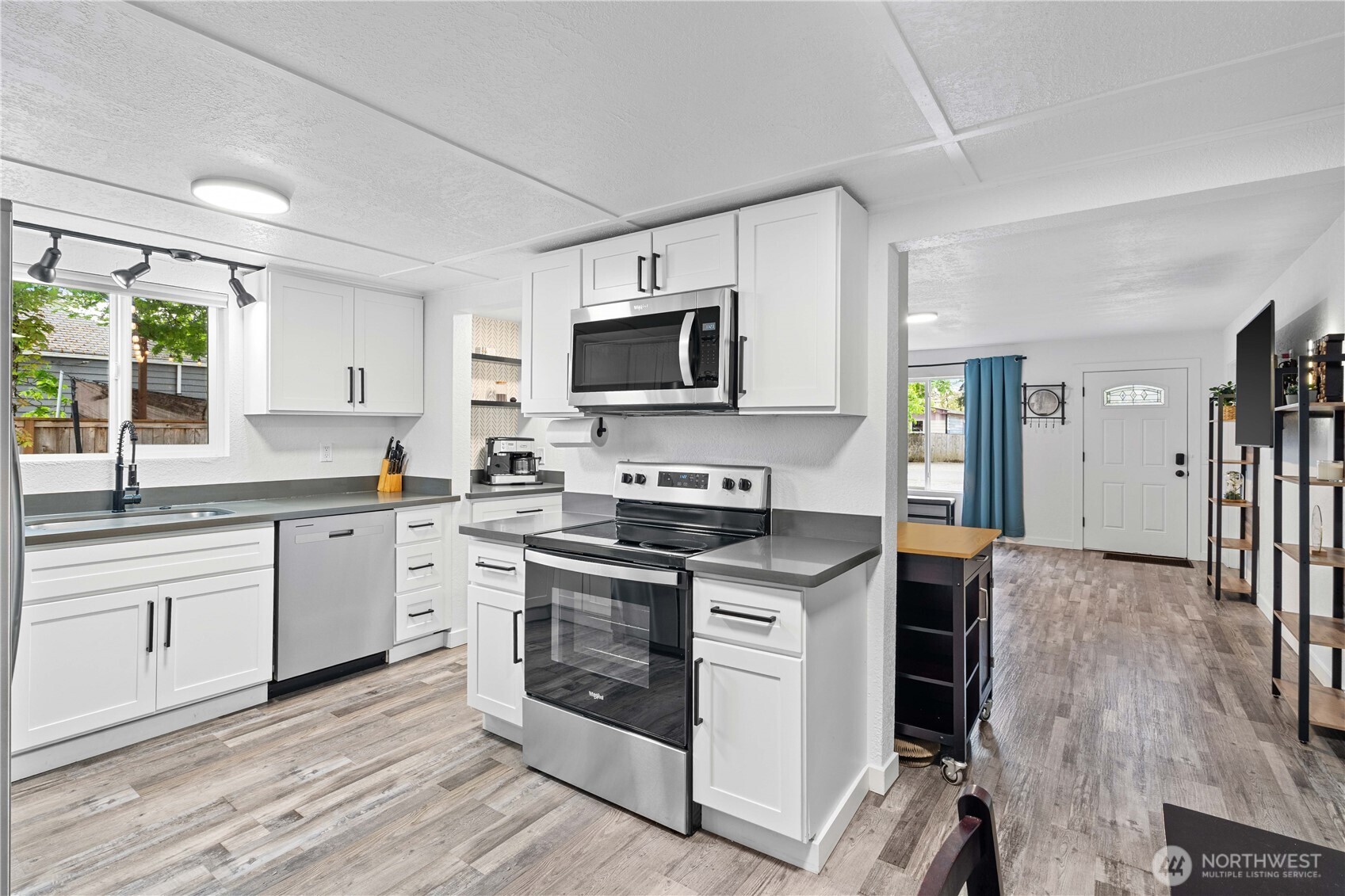 MLS #NWM2513592 image #8