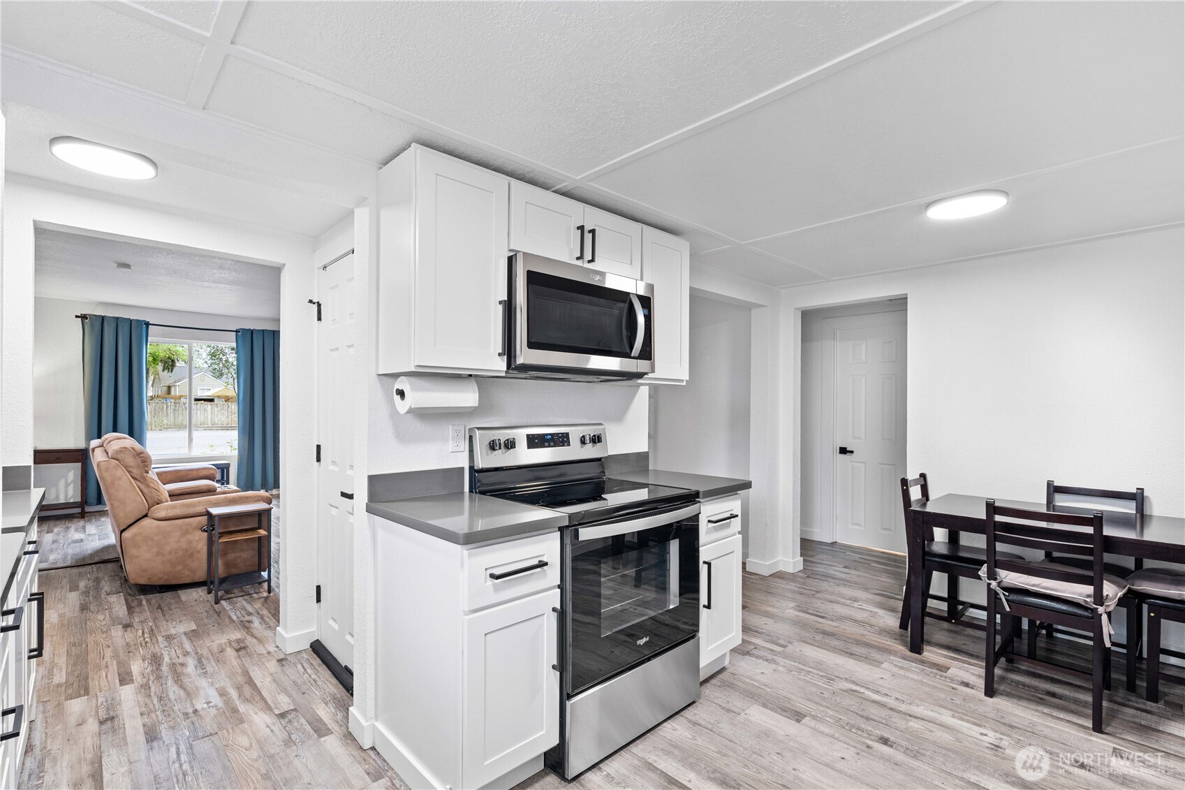 MLS #NWM2513592 image #9