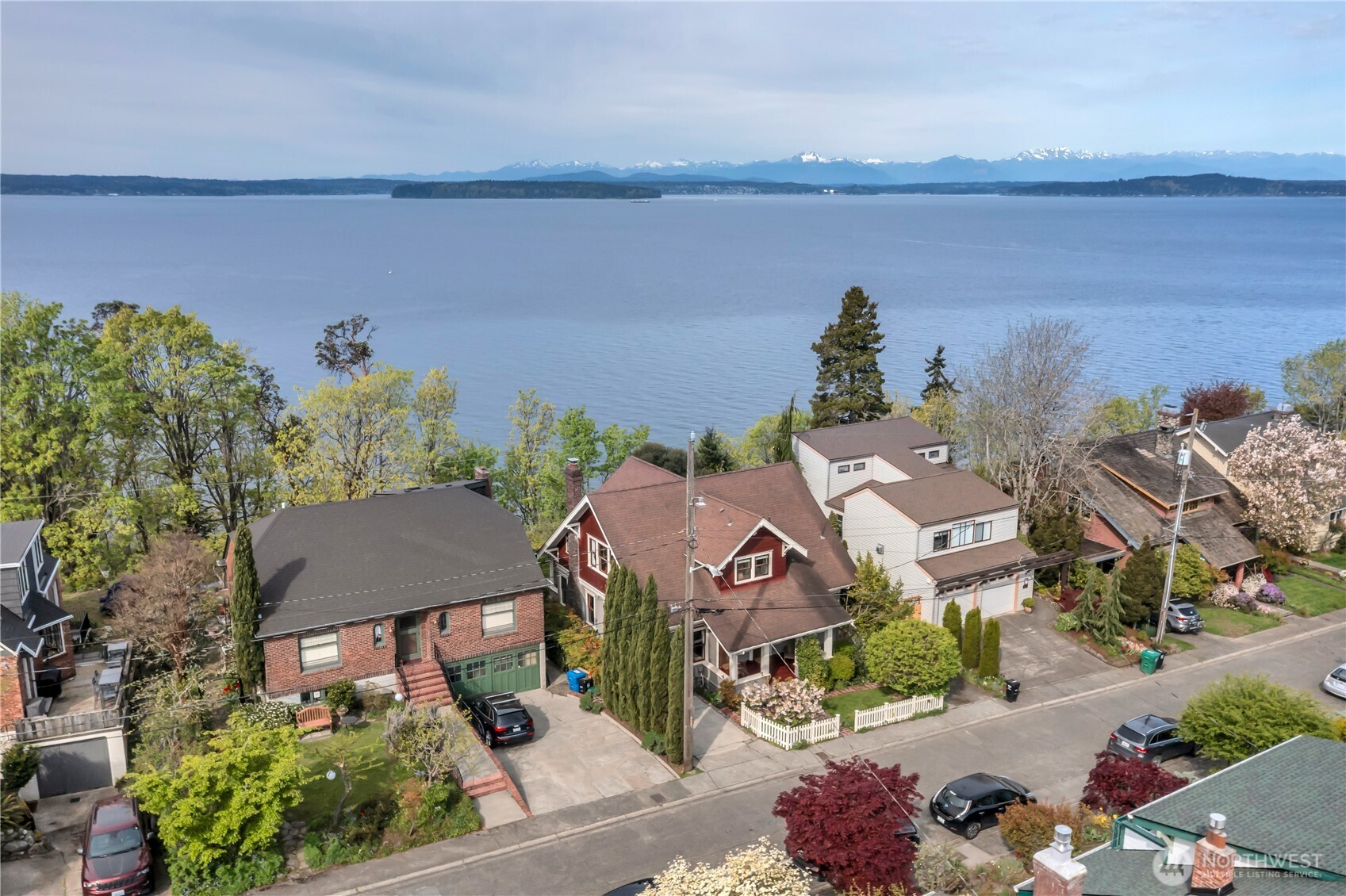 MLS #NWM2513626 image #1