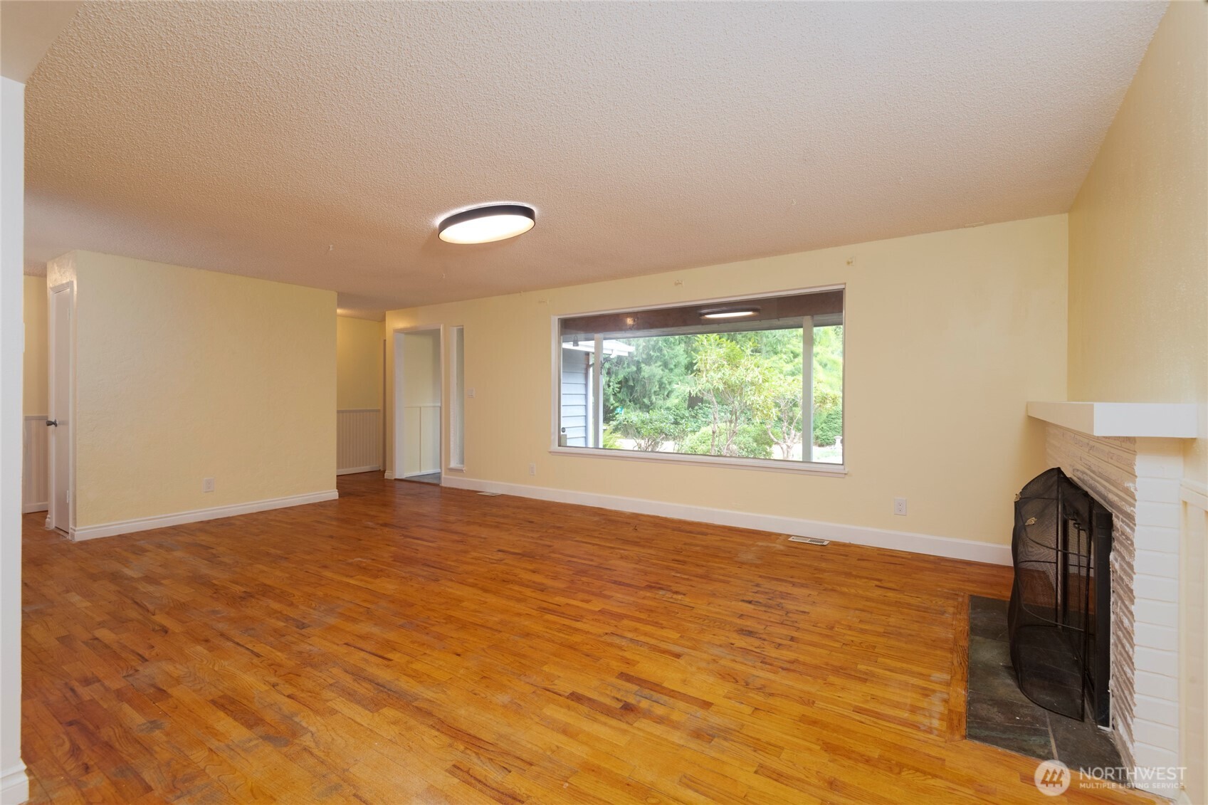 MLS #NWM2521268 image #6
